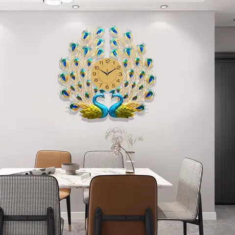 European Style Luxury with a Touch of Elegance Peacock Art Wall Clock Mute Metal Dial Art Decoration Wall Ironwork Home Decor