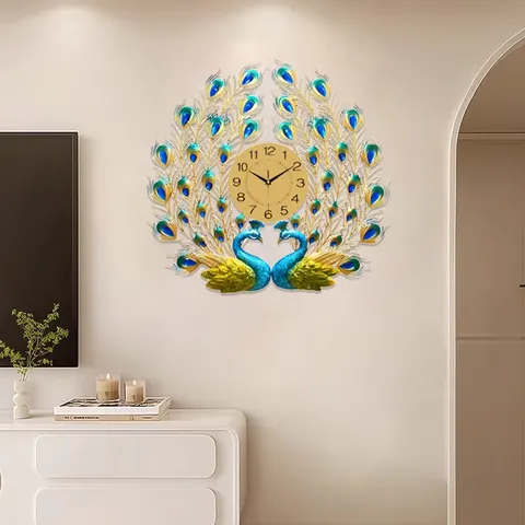 European Style Luxury with a Touch of Elegance Peacock Art Wall Clock Mute Metal Dial Art Decoration Wall Ironwork Home Decor