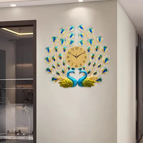 European Style Luxury with a Touch of Elegance Peacock Art Wall Clock Mute Metal Dial Art Decoration Wall Ironwork Home Decor