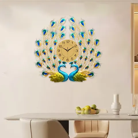 European Style Luxury with a Touch of Elegance Peacock Art Wall Clock Mute Metal Dial Art Decoration Wall Ironwork Home Decor