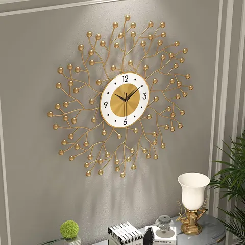 High Quality Circle Art Metal Craftwork Hanging Piece Restaurant Background Mute Wall Clock