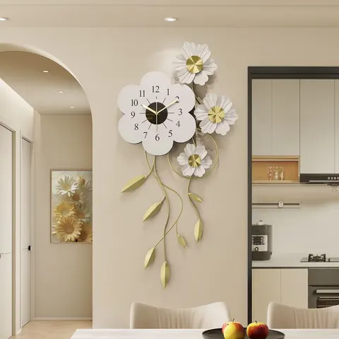 Luxury Elegance Ironwork Flower Wall Clock Living Room Wall Surface Art Decoration Hanging Piece