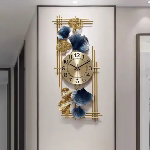 Modern Light Luxury Wall Decor Metal Wall Hanging Clock for Living Room Bedroom Sofa Background Wall Craftwork
