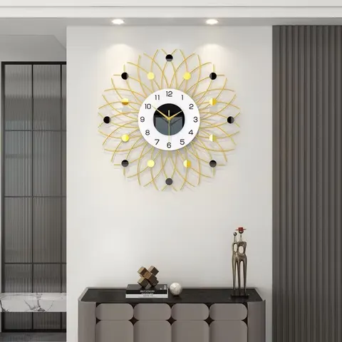 Modern Luxury Sophistication Wall Clock Living Room No Drilling Required Household Art Decoration Wall Clocks