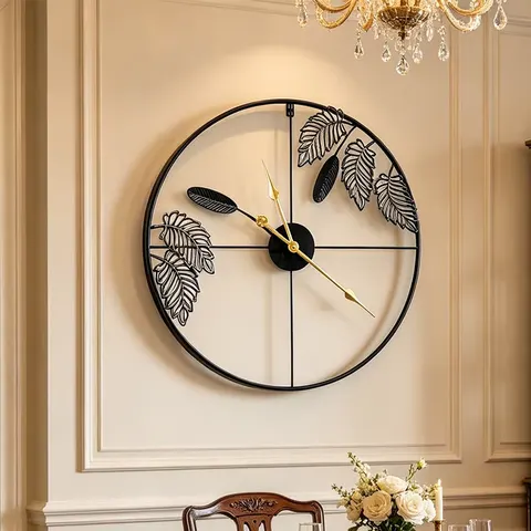 Modern Minimalist Iron Wall Clock Silent Nordic Style Hanging Clock for Living Room Decoration Craftwork Hanging Piece