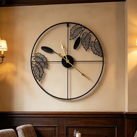 Modern Minimalist Iron Wall Clock Silent Nordic Style Hanging Clock for Living Room Decoration Craftwork Hanging Piece