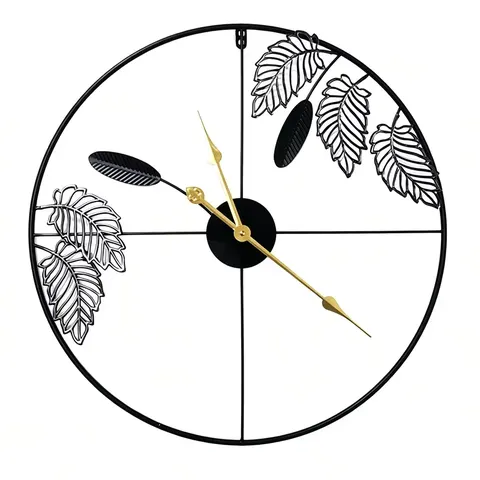 Modern Minimalist Iron Wall Clock Silent Nordic Style Hanging Clock for Living Room Decoration Craftwork Hanging Piece