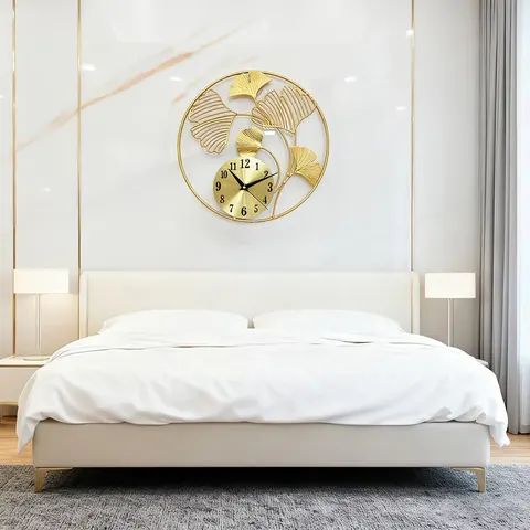 Nordic Light Luxury Iron Ginkgo Leaf Wall Clock Bedroom Background Wall Metal Art Decorative Wall Clock